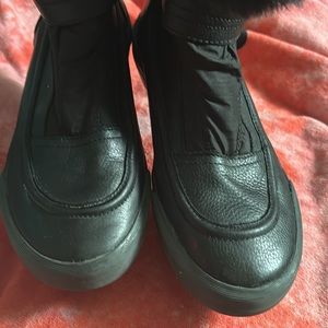 Clarks velcro boots